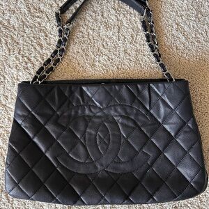 CHANEL Caviar Zip Out Tote Purse